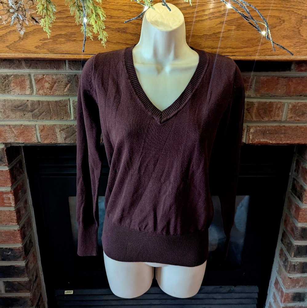 V-Neck Brown Sweater size juniors large